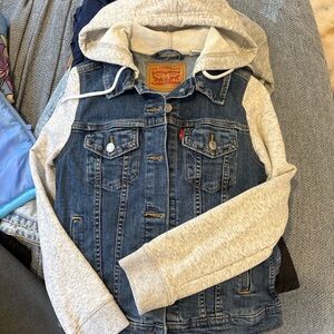 Levi’s Denim Trucker Jacket Hoodie Sleeves Rare ® Red Tab Size Small